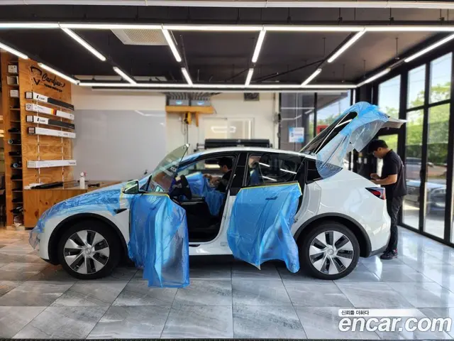 Tesla Model Y 2022 автомат (гидро), миниатюра 3 Tesla Model Y 2022 автомат (гидро), миниатюра 3