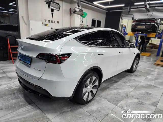 Tesla Model Y 2022 автомат (гидро), миниатюра 4 Tesla Model Y 2022 автомат (гидро), миниатюра 4