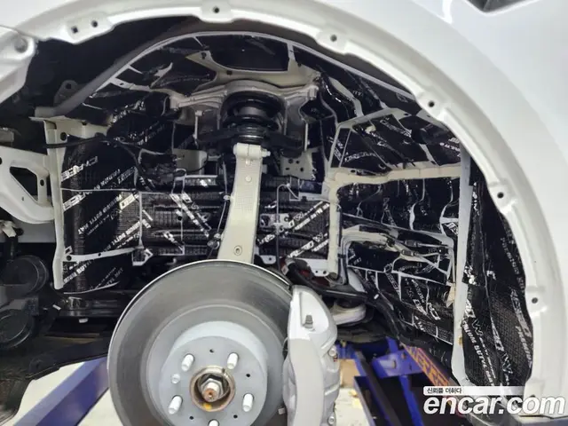 Tesla Model Y 2022 автомат (гидро), миниатюра 8 Tesla Model Y 2022 автомат (гидро), миниатюра 8