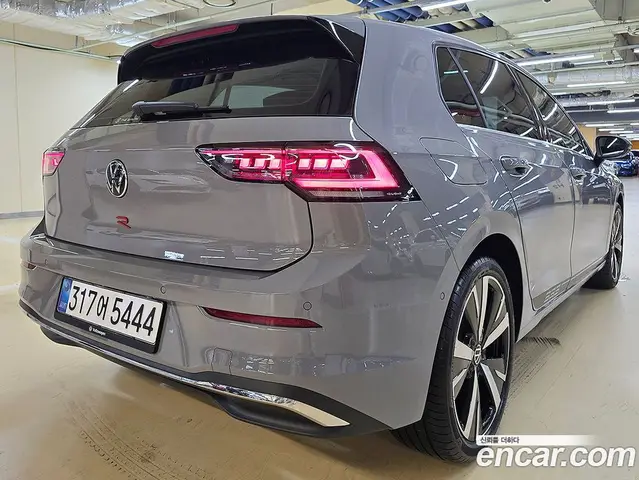 Volkswagen Golf 2026 2.0 автомат (гидро), миниатюра 4 Volkswagen Golf 2026 2.0 автомат (гидро), миниатюра 4