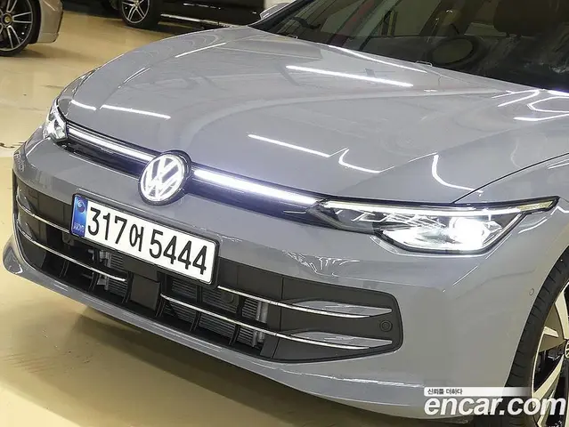 Volkswagen Golf 2026 2.0 автомат (гидро), миниатюра 5 Volkswagen Golf 2026 2.0 автомат (гидро), миниатюра 5