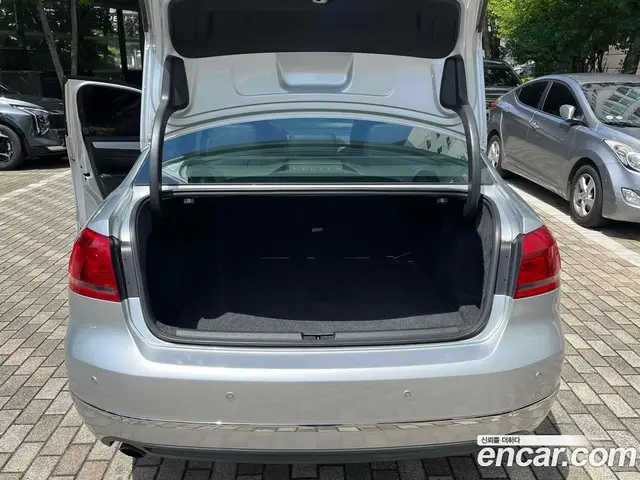 Volkswagen Passat 2014 2.0 автомат (гидро), миниатюра 11 Volkswagen Passat 2014 2.0 автомат (гидро), миниатюра 11