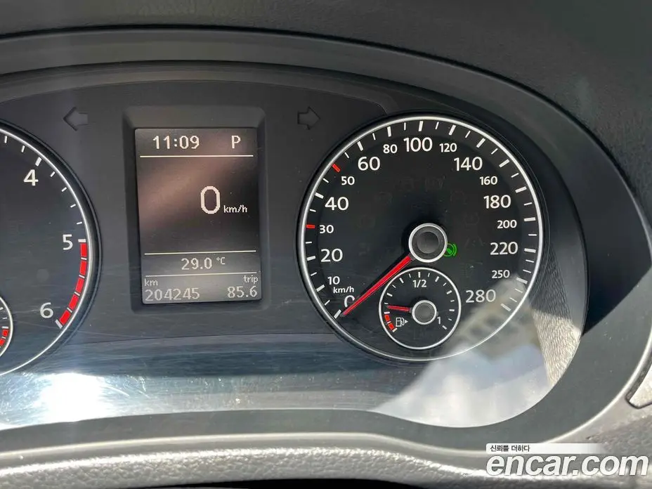 Volkswagen Passat 2014 2.0 автомат (гидро), фото 13 Volkswagen Passat 2014 2.0 автомат (гидро), фото 13