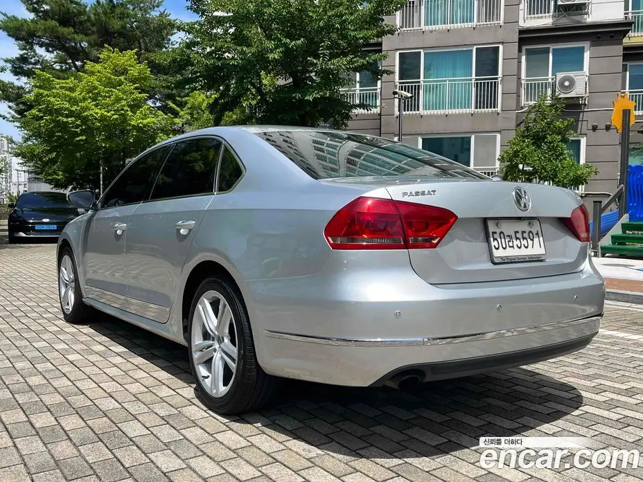 Volkswagen Passat 2014 2.0 автомат (гидро), фото 6 Volkswagen Passat 2014 2.0 автомат (гидро), фото 6