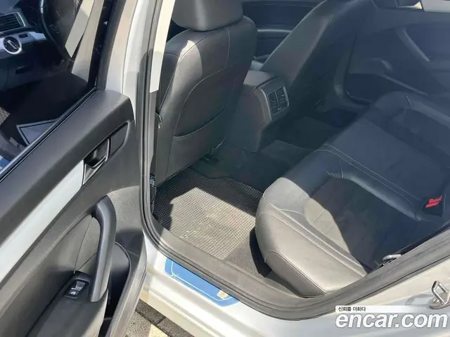 Volkswagen Passat 2014 2.0 автомат (гидро), миниатюра 10 Volkswagen Passat 2014 2.0 автомат (гидро), миниатюра 10