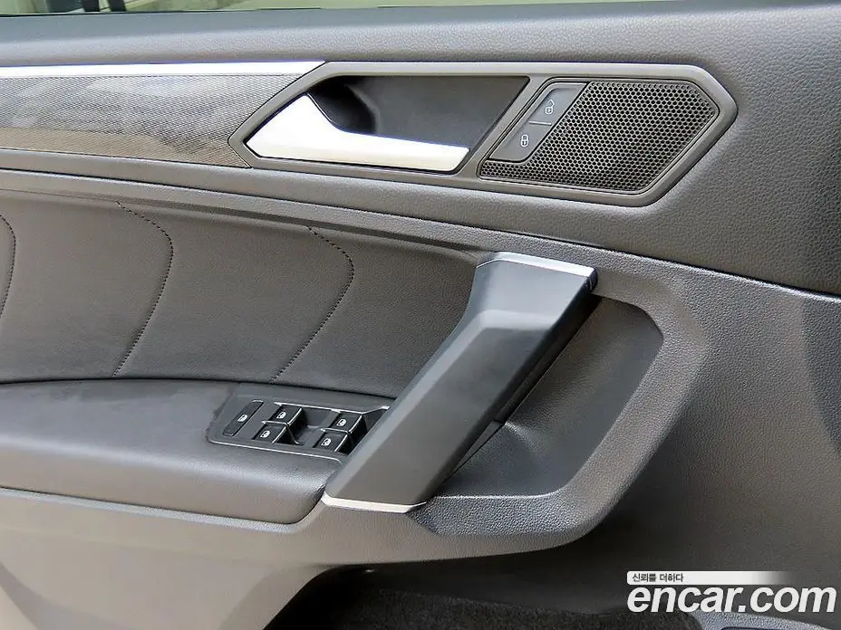 Volkswagen Tiguan 2020 2.0 автомат (гидро), фото 11 Volkswagen Tiguan 2020 2.0 автомат (гидро), фото 11