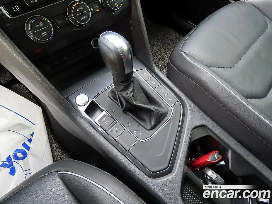 Volkswagen Tiguan 2020 2.0 автомат (гидро), фото 10 Volkswagen Tiguan 2020 2.0 автомат (гидро), фото 10