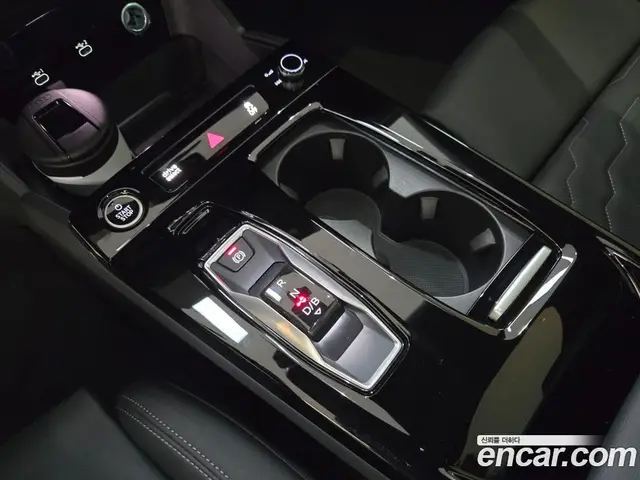 Audi A6 e-tron 2025 автомат (гидро), миниатюра 9 Audi A6 e-tron 2025 автомат (гидро), миниатюра 9