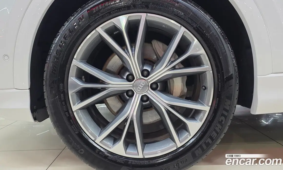 Audi Q8 2020 3.0 автомат (гидро), фото 20 Audi Q8 2020 3.0 автомат (гидро), фото 20