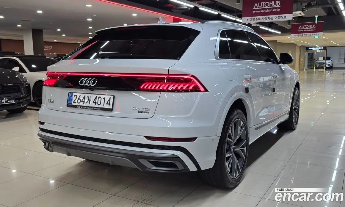 Audi Q8 2020 3.0 автомат (гидро), фото 6 Audi Q8 2020 3.0 автомат (гидро), фото 6