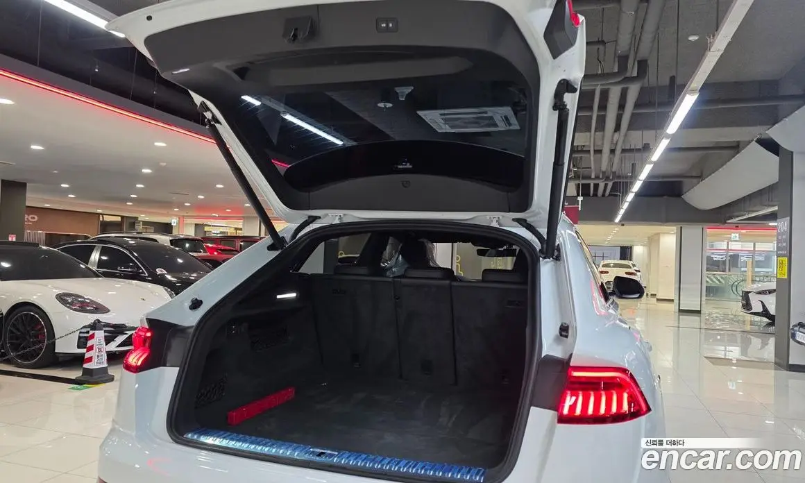 Audi Q8 2020 3.0 автомат (гидро), фото 9 Audi Q8 2020 3.0 автомат (гидро), фото 9