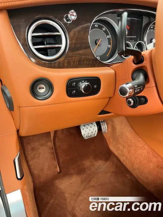Bentley Continental 2014 4.0 автомат (гидро), фото 17 Bentley Continental 2014 4.0 автомат (гидро), фото 17