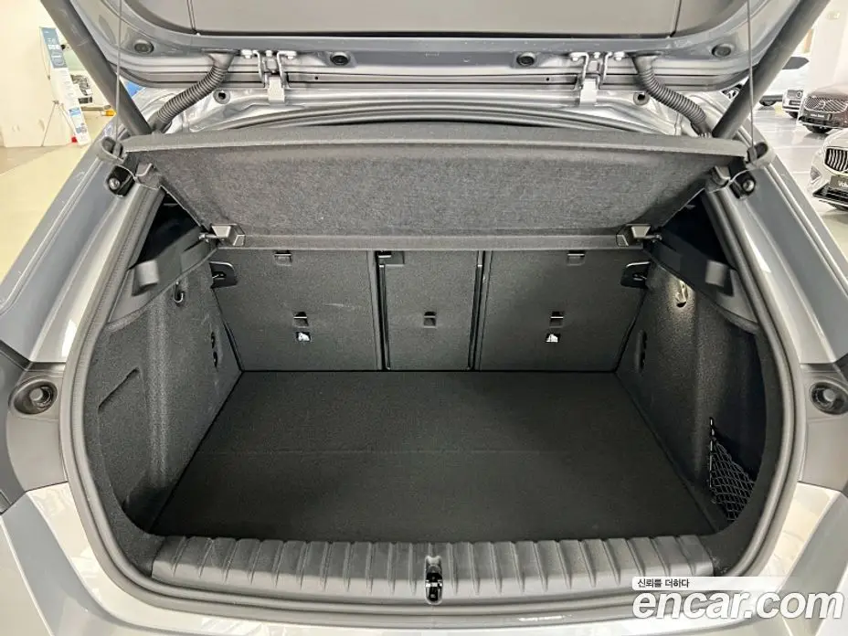 BMW 1 серия 2025 2.0 автомат (гидро), фото 14 BMW 1 серия 2025 2.0 автомат (гидро), фото 14