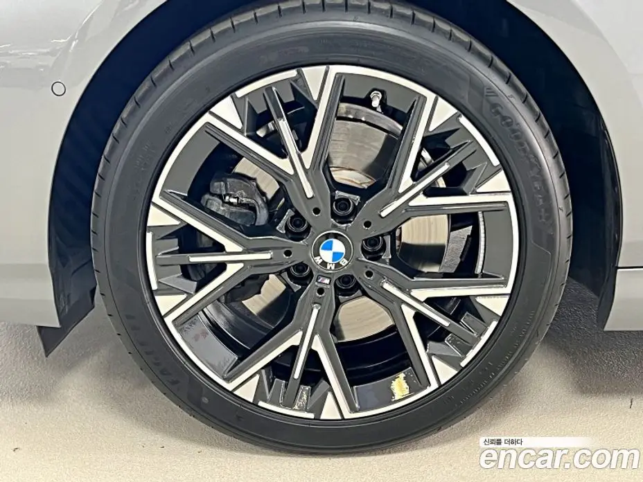 BMW 1 серия 2025 2.0 автомат (гидро), фото 5 BMW 1 серия 2025 2.0 автомат (гидро), фото 5