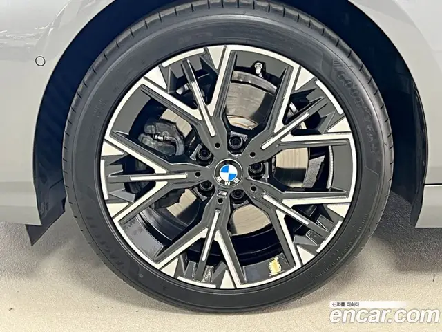 BMW 1 серия 2025 2.0 автомат (гидро), миниатюра 5 BMW 1 серия 2025 2.0 автомат (гидро), миниатюра 5