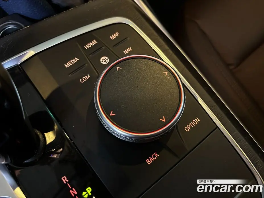 BMW 3 серия 2019 2.0 автомат (гидро), фото 15 BMW 3 серия 2019 2.0 автомат (гидро), фото 15