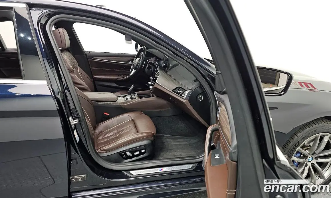 BMW 5 серия 2018 2.0 автомат (гидро), фото 11