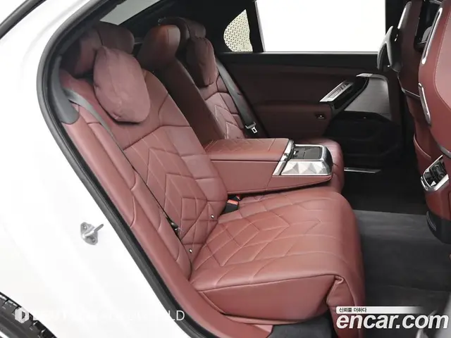BMW 7 серия 2025 3.0 автомат (гидро), миниатюра 12