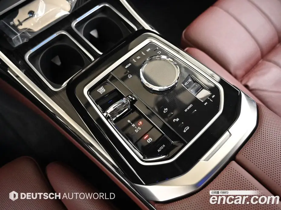 BMW 7 серия 2025 3.0 автомат (гидро), фото 9 BMW 7 серия 2025 3.0 автомат (гидро), фото 9