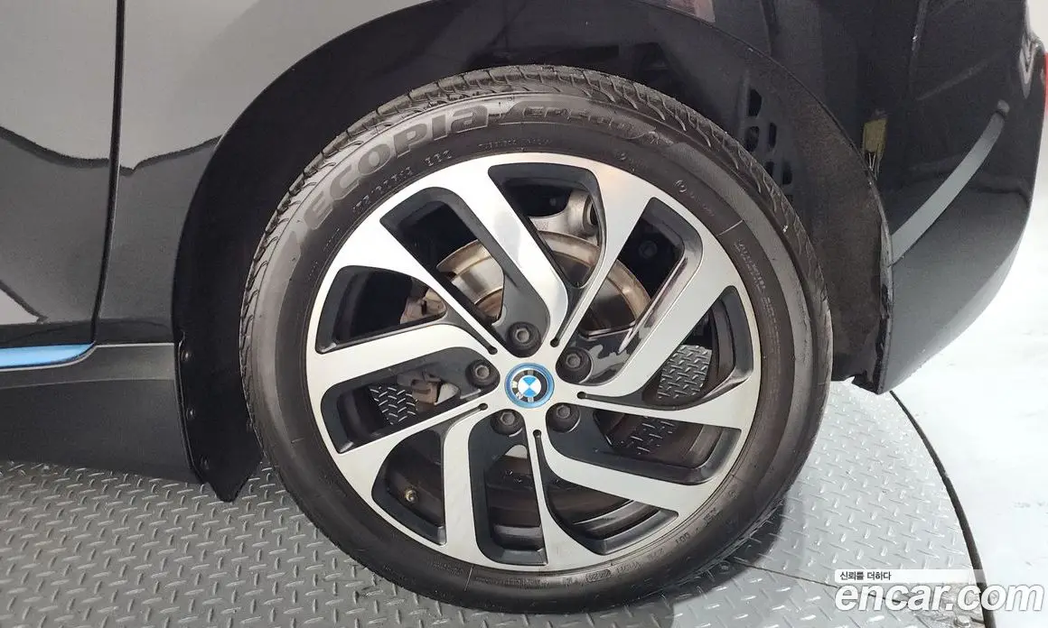 BMW i3 2019 0.1 автомат (гидро), фото 7 BMW i3 2019 0.1 автомат (гидро), фото 7