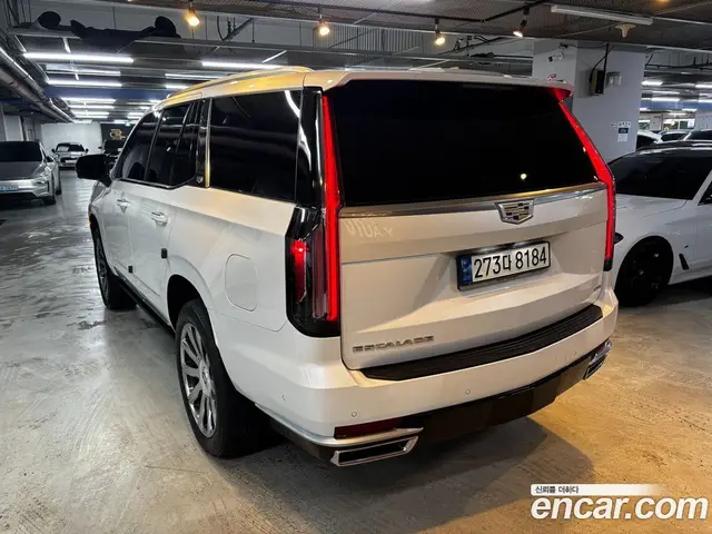 Cadillac Escalade 2021 6.2 автомат (гидро), миниатюра 2