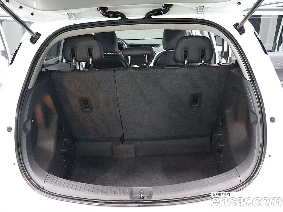 Chevrolet Bolt EV 2018 1.0 автомат (гидро), фото 20 Chevrolet Bolt EV 2018 1.0 автомат (гидро), фото 20