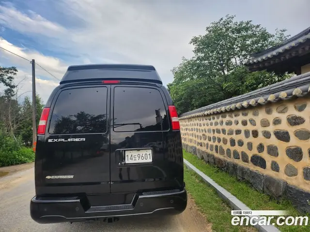 Chevrolet Express Van 2017 6.0 автомат (гидро), миниатюра 3 Chevrolet Express Van 2017 6.0 автомат (гидро), миниатюра 3