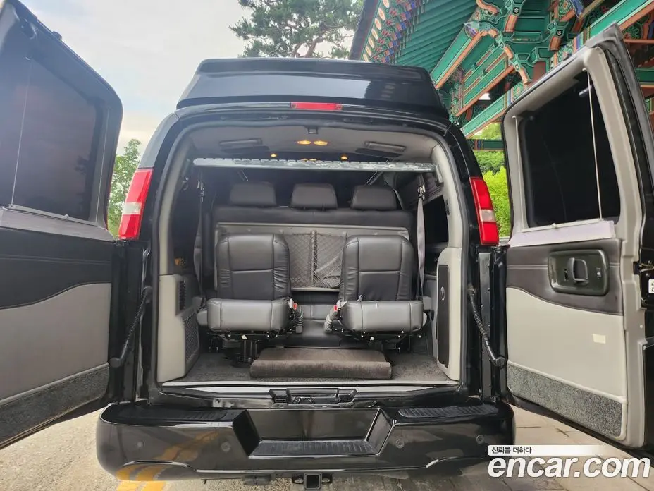 Chevrolet Express Van 2017 6.0 автомат (гидро), фото 7 Chevrolet Express Van 2017 6.0 автомат (гидро), фото 7