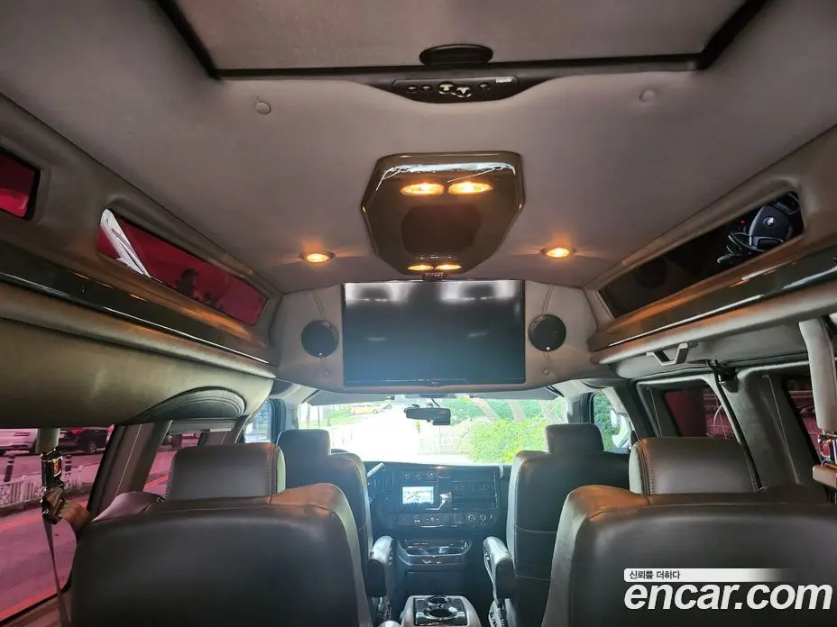 Chevrolet Express Van 2017 6.0 автомат (гидро), фото 8 Chevrolet Express Van 2017 6.0 автомат (гидро), фото 8