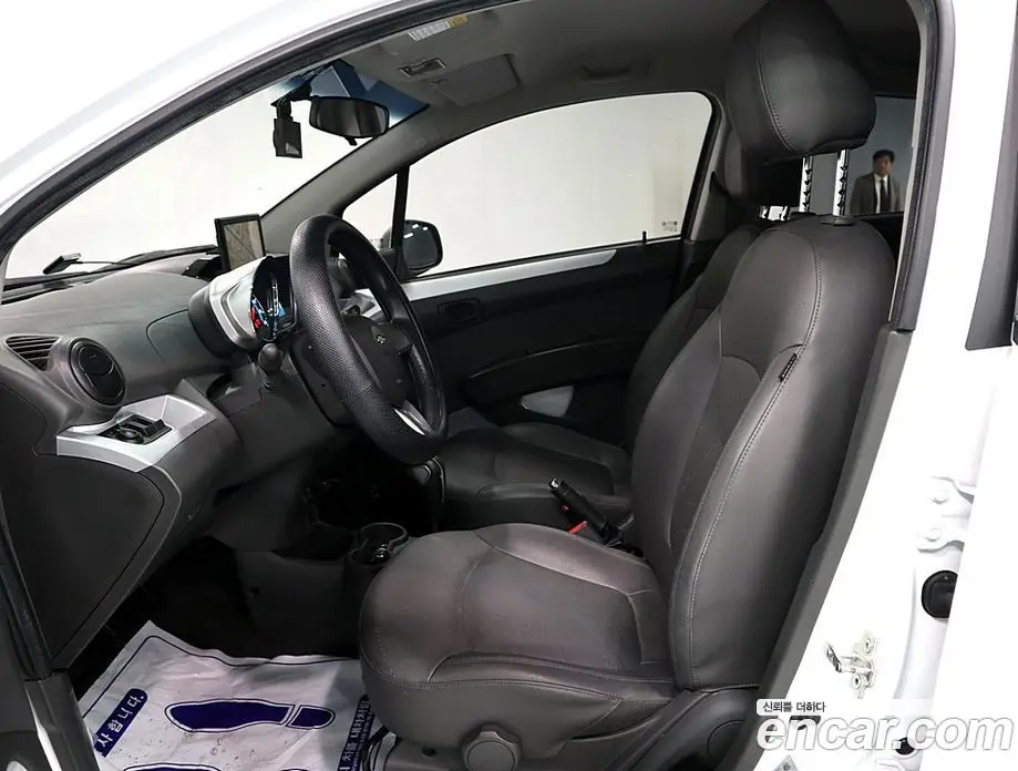 Chevrolet Spark 2015 1.0 автомат (гидро), фото 12