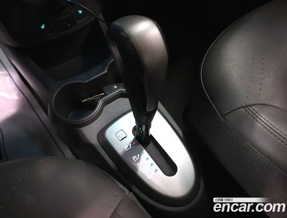 Chevrolet Spark 2015 1.0 автомат (гидро), фото 13
