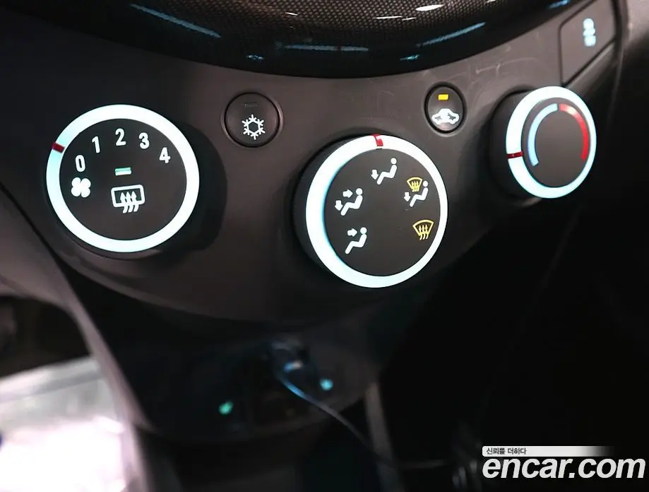 Chevrolet Spark 2015 1.0 автомат (гидро), фото 14