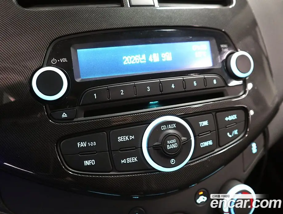 Chevrolet Spark 2015 1.0 автомат (гидро), фото 15