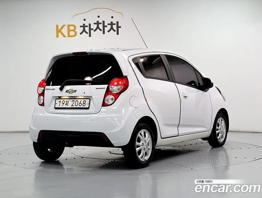 Chevrolet Spark 2015 1.0 автомат (гидро), фото 3
