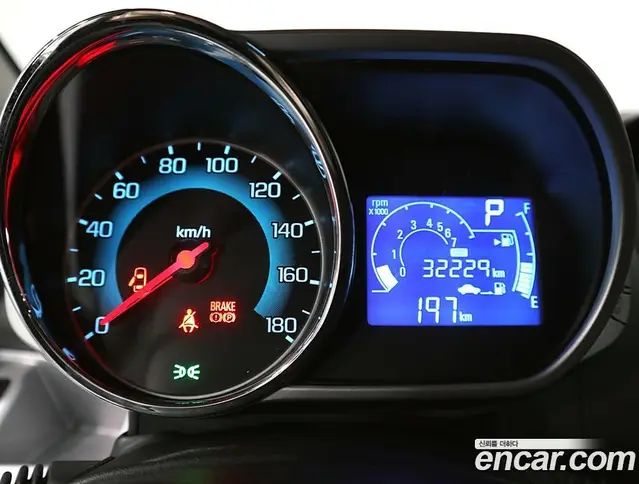 Chevrolet Spark 2015 1.0 автомат (гидро), миниатюра 5