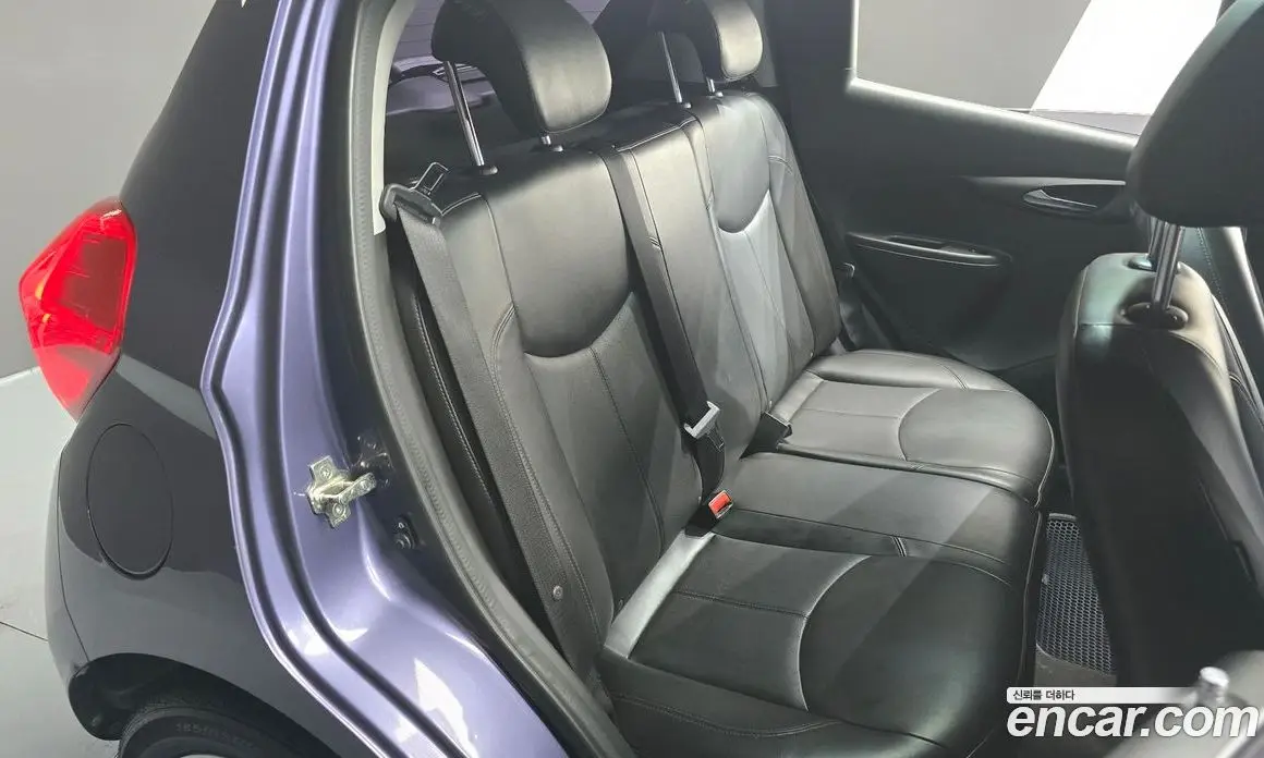 Chevrolet Spark 2015 1.0 автомат (гидро), фото 12