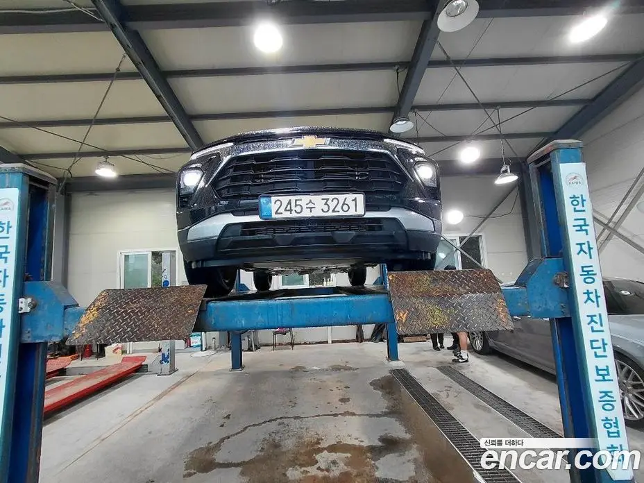 Chevrolet TrailBlazer 2024 1.3 автомат (гидро), фото 1 Chevrolet TrailBlazer 2024 1.3 автомат (гидро), фото 1