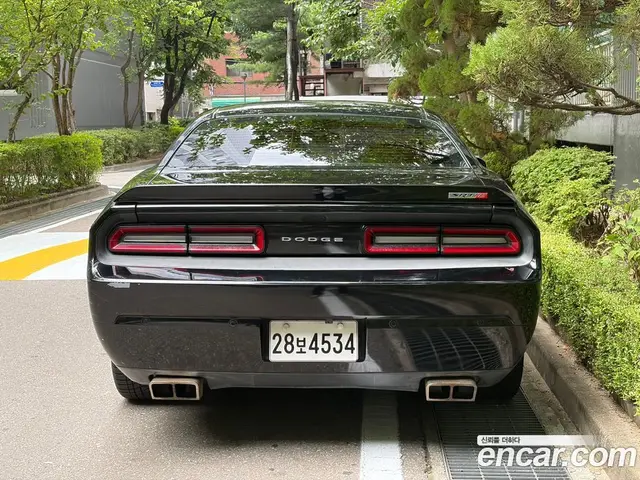 Dodge Challenger 2013 6.4 механика, миниатюра 4 Dodge Challenger 2013 6.4 механика, миниатюра 4