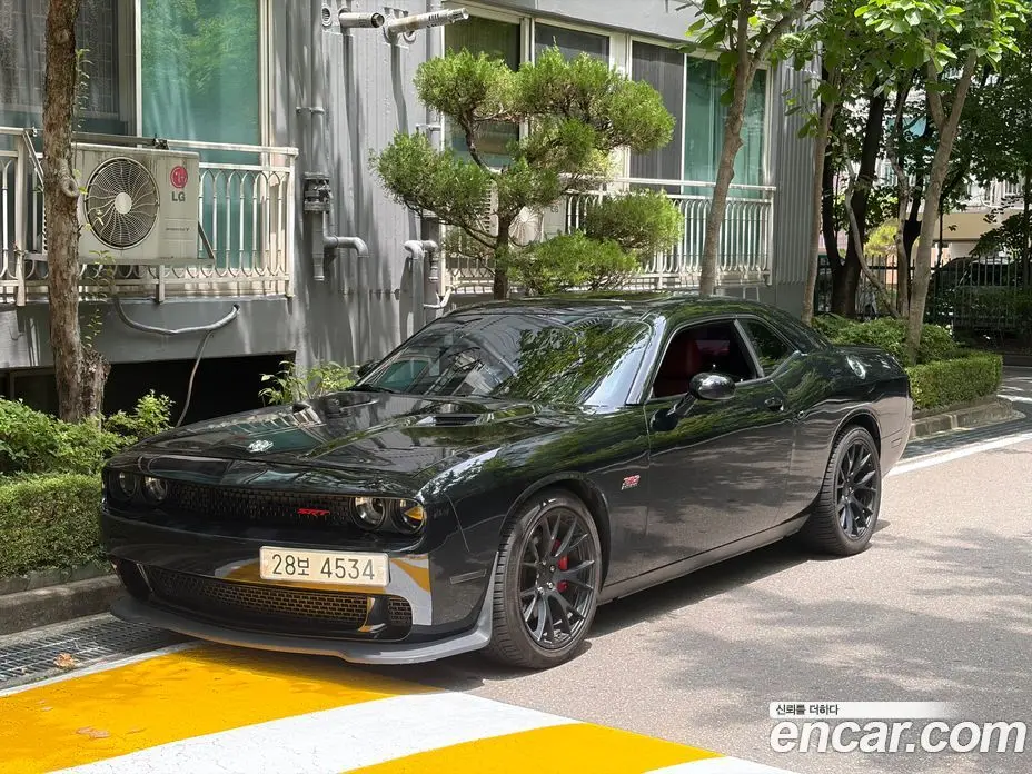Dodge Challenger 2013 6.4 механика, фото 5 Dodge Challenger 2013 6.4 механика, фото 5
