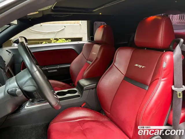 Dodge Challenger 2013 6.4 механика, миниатюра 7 Dodge Challenger 2013 6.4 механика, миниатюра 7