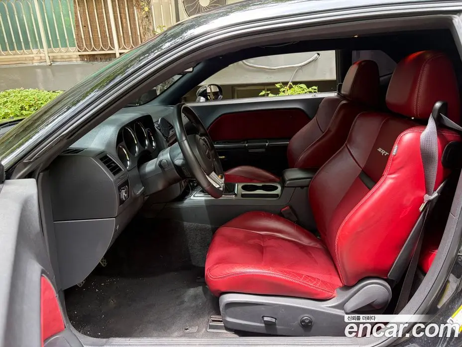 Dodge Challenger 2013 6.4 механика, фото 8 Dodge Challenger 2013 6.4 механика, фото 8