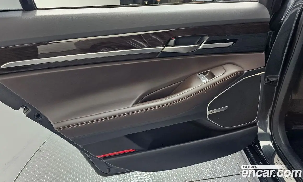 Genesis EQ900 2018 3.8 автомат (гидро), фото 14 Genesis EQ900 2018 3.8 автомат (гидро), фото 14