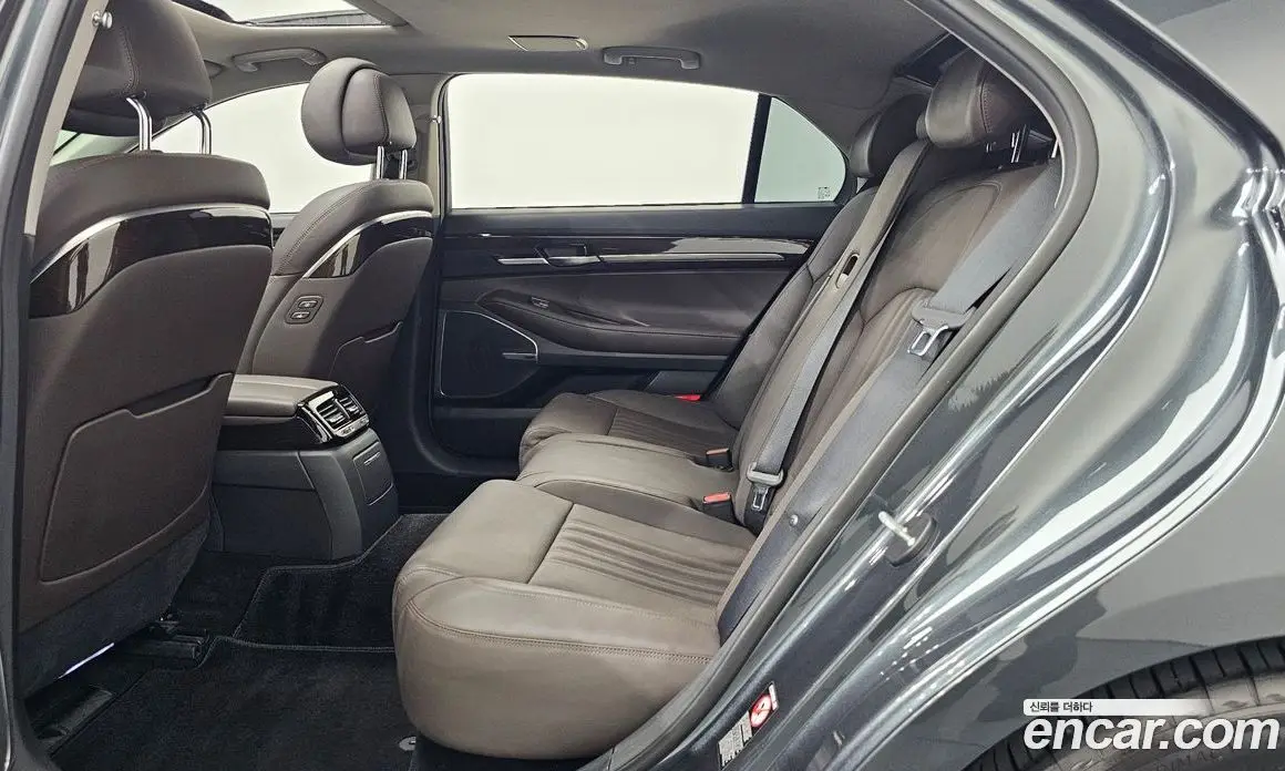 Genesis EQ900 2018 3.8 автомат (гидро), фото 15 Genesis EQ900 2018 3.8 автомат (гидро), фото 15