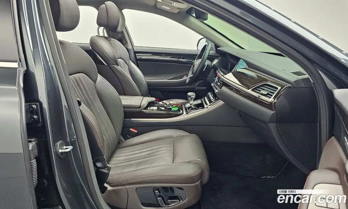 Genesis EQ900 2018 3.8 автомат (гидро), фото 16 Genesis EQ900 2018 3.8 автомат (гидро), фото 16
