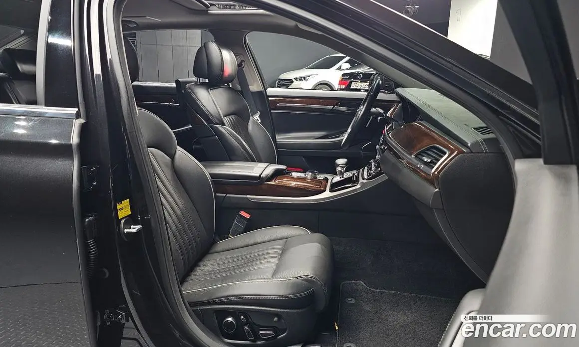 Genesis EQ900 2018 3.8 автомат (гидро), фото 15 Genesis EQ900 2018 3.8 автомат (гидро), фото 15