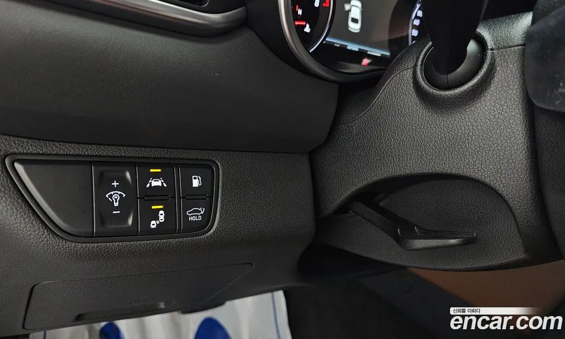 Genesis G70 2019 2.0 автомат (гидро), фото 17 Genesis G70 2019 2.0 автомат (гидро), фото 17
