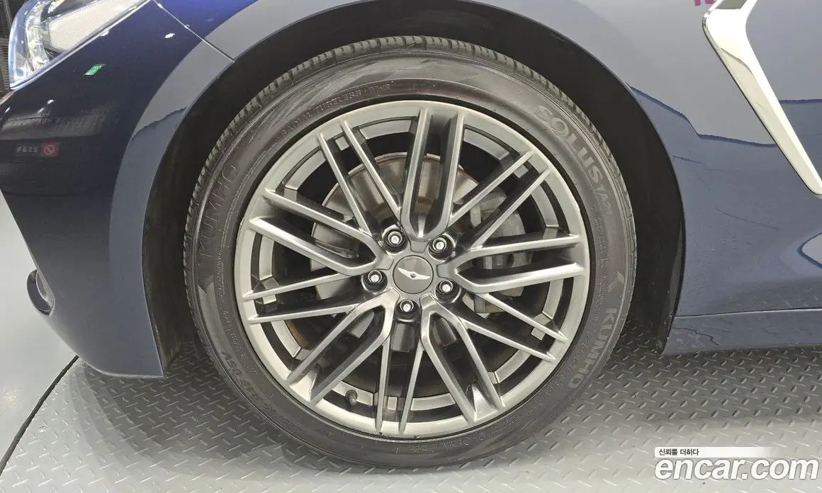 Genesis G70 2019 2.0 автомат (гидро), фото 5 Genesis G70 2019 2.0 автомат (гидро), фото 5