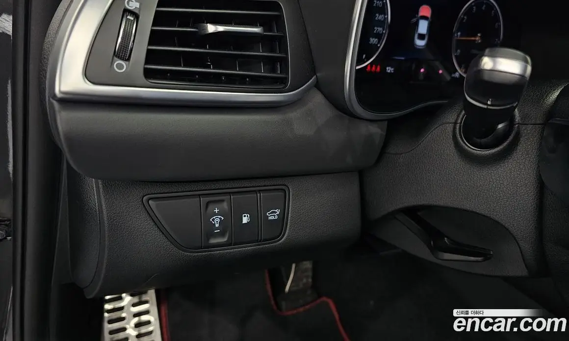 Genesis G70 2021 2.0 автомат (гидро), фото 17 Genesis G70 2021 2.0 автомат (гидро), фото 17