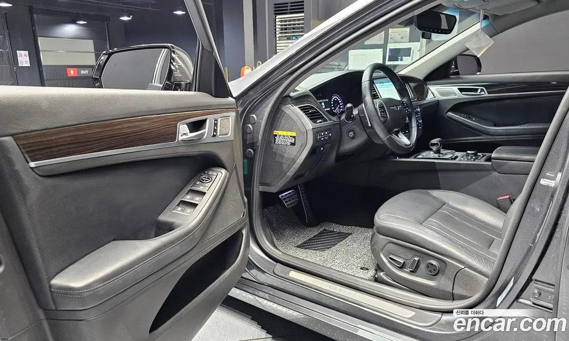 Genesis G80 2018 3.3 автомат (гидро), фото 13 Genesis G80 2018 3.3 автомат (гидро), фото 13