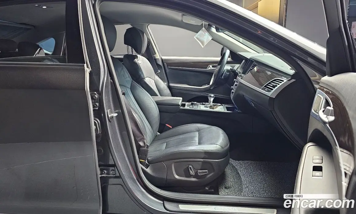 Genesis G80 2018 3.3 автомат (гидро), фото 16 Genesis G80 2018 3.3 автомат (гидро), фото 16